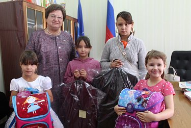 Собираем в школу детей